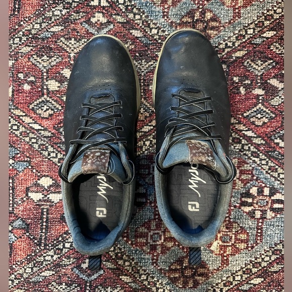 Men’s Black/Gray ECCO Hybrid Golf Shoes, size 11 - Picture 1 of 9